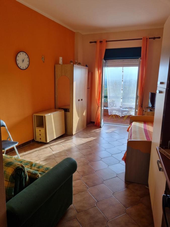Appartamento Les Roches Noires Giardini-Naxos Extérieur photo